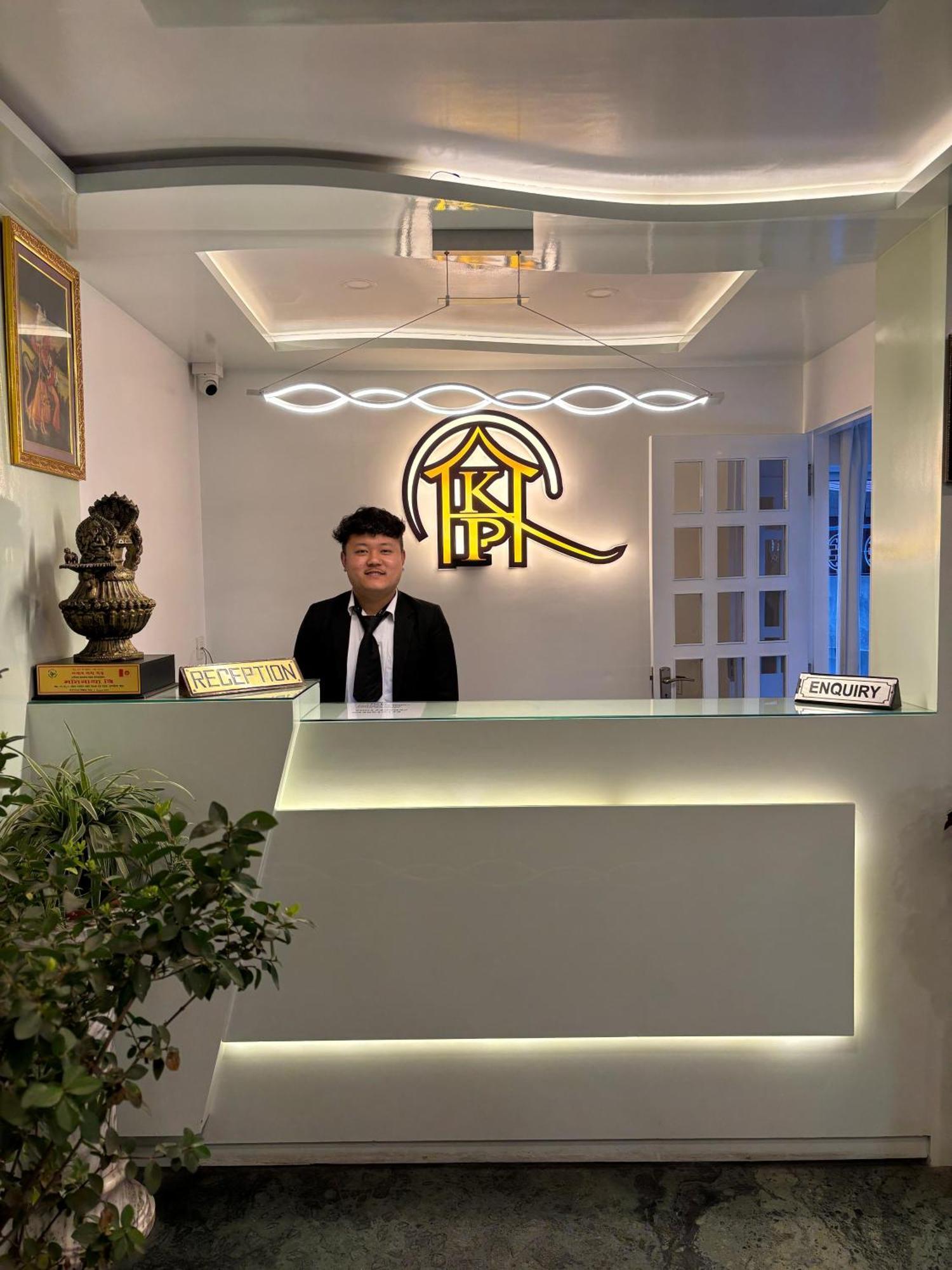 Hotel Kasturi Palace & Restaurant Darjeeling 大吉岭 外观 照片