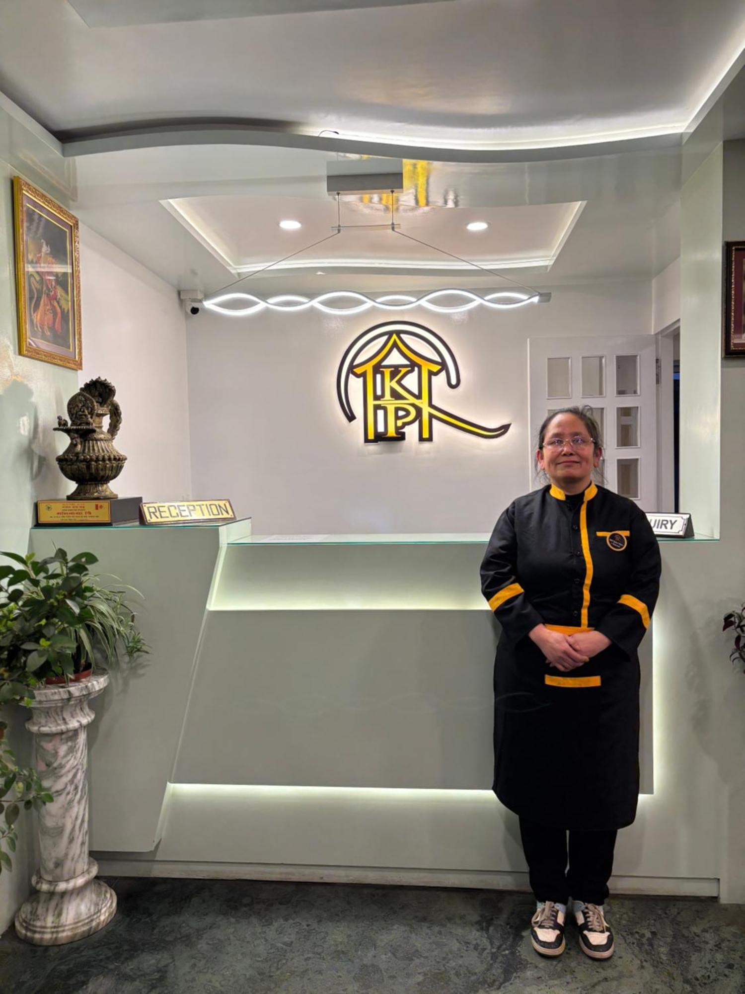 Hotel Kasturi Palace & Restaurant Darjeeling 大吉岭 外观 照片
