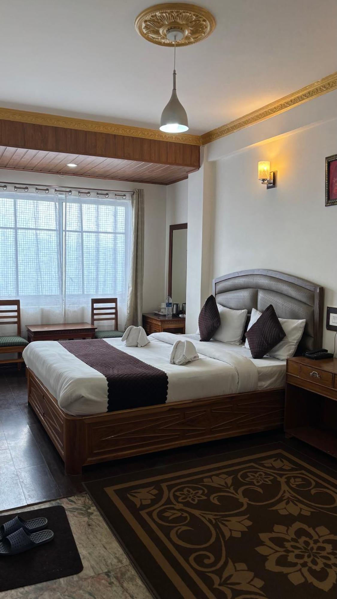 Hotel Kasturi Palace & Restaurant Darjeeling 大吉岭 外观 照片