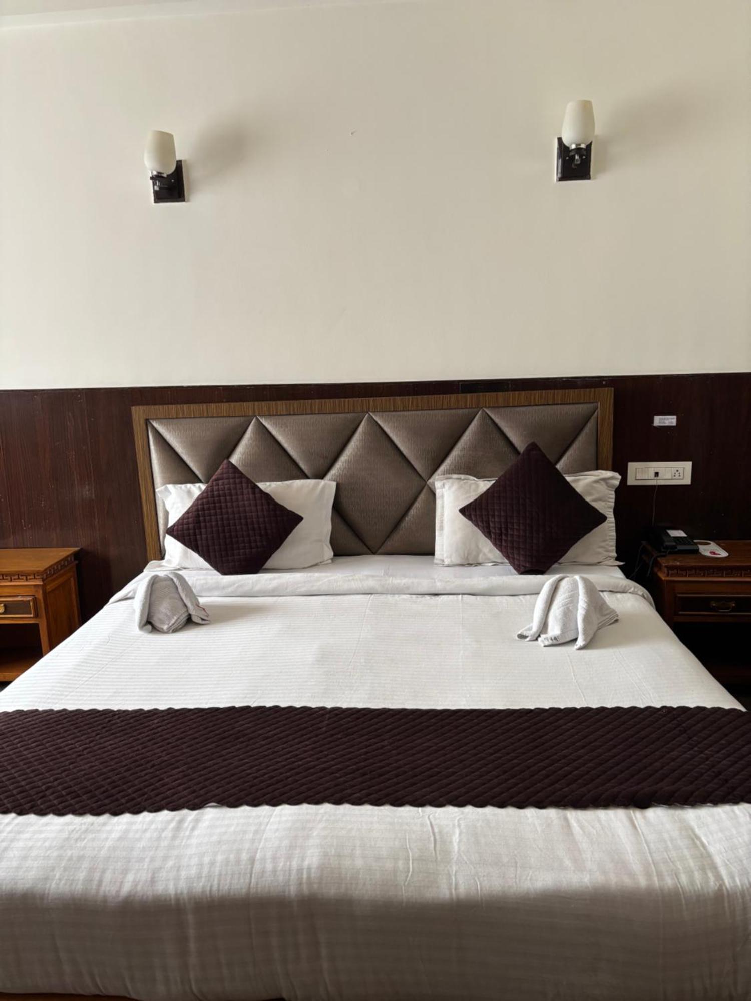 Hotel Kasturi Palace & Restaurant Darjeeling 大吉岭 外观 照片