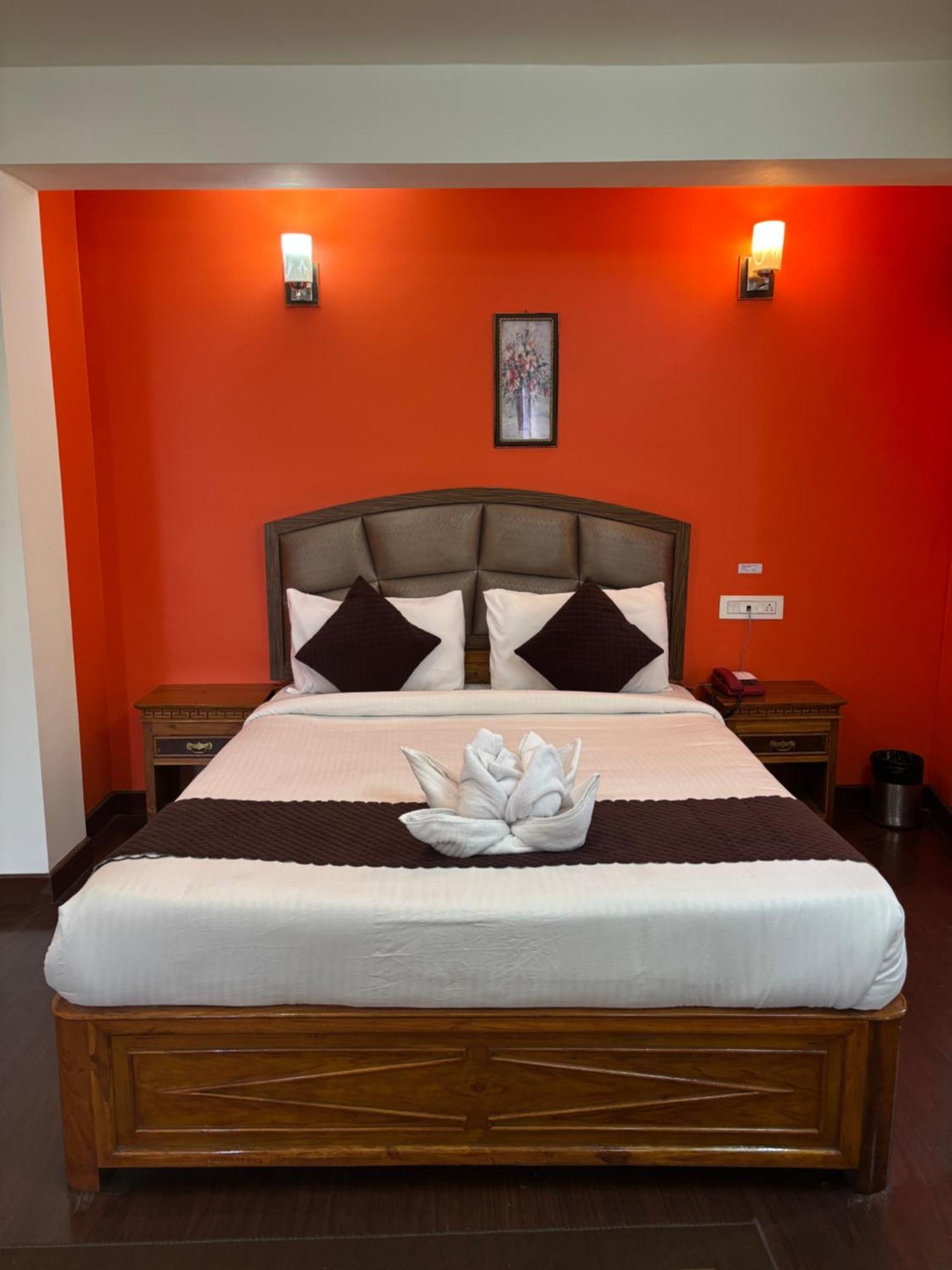 Hotel Kasturi Palace & Restaurant Darjeeling 大吉岭 外观 照片
