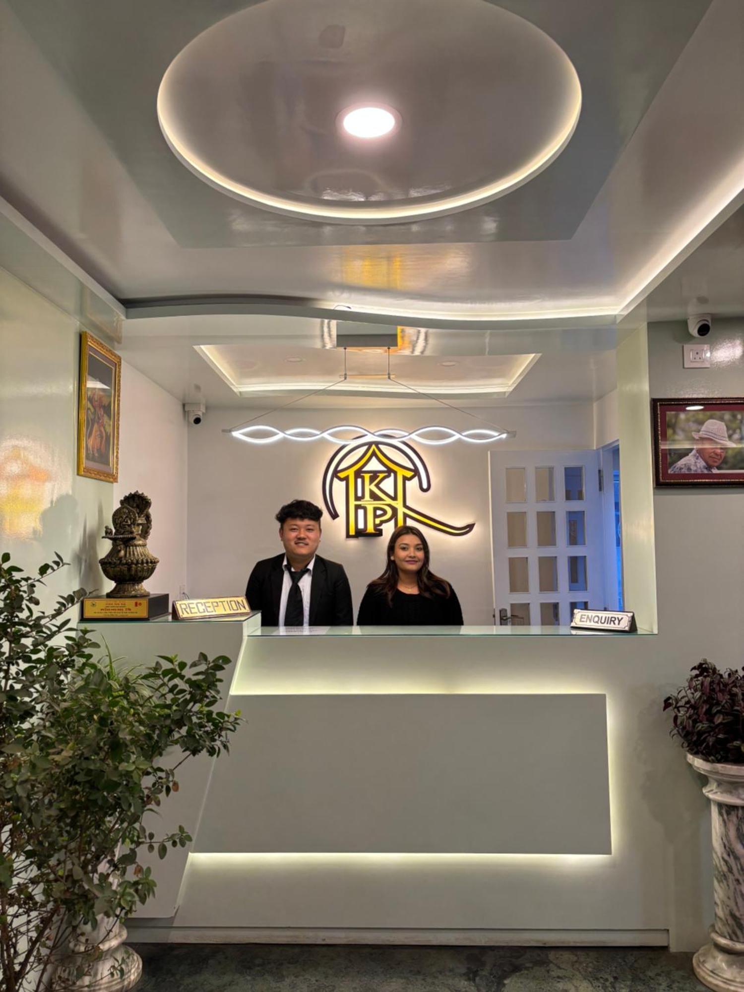 Hotel Kasturi Palace & Restaurant Darjeeling 大吉岭 外观 照片