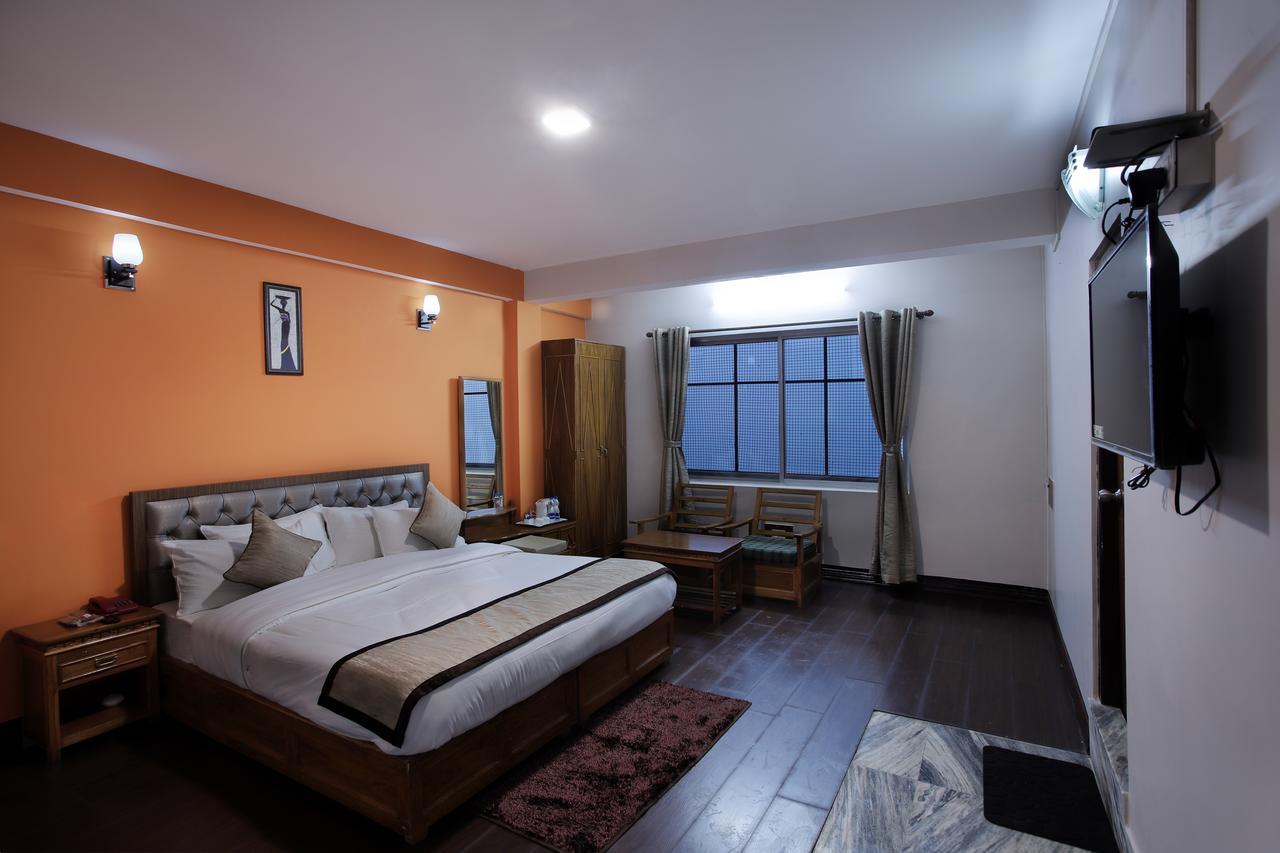 Hotel Kasturi Palace & Restaurant Darjeeling 大吉岭 外观 照片